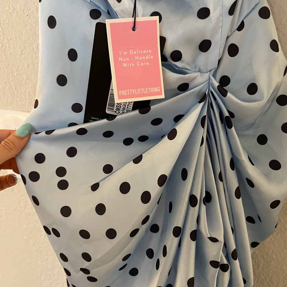 Dress - Picture 4 of 6